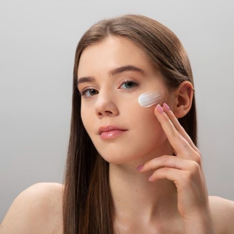 8 Thành Phần Chăm Sóc Da Cho Làn Da Tuyệt Vời!