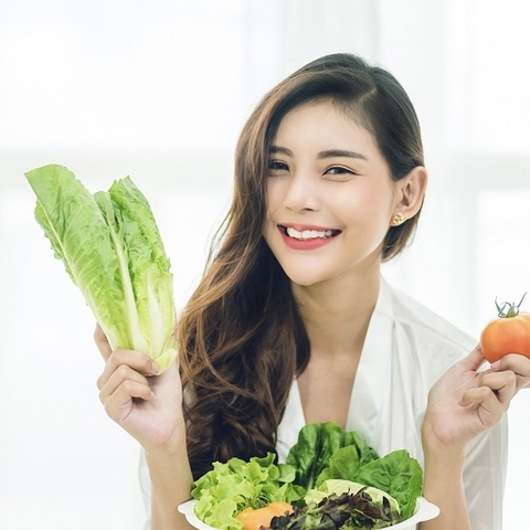 5 nhóm thực phẩm làm đẹp da ngày hè