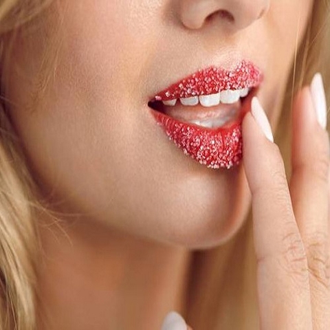 Đôi Môi Bạn Bị Thâm - Đừng Quên Các Bước Chăm Sóc Cơ Bản Sau Nhé!