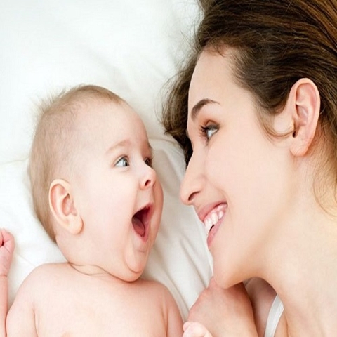 Phụ nữ nuôi con nên chăm sóc sắc đẹp như thế nào?