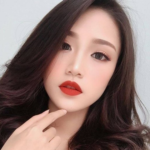 Xăm môi màu đỏ cherry - sức hút kiêu sa, sang chảnh