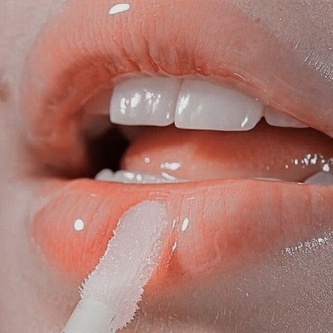 Xóa tan nỗi lo môi thâm với Serum