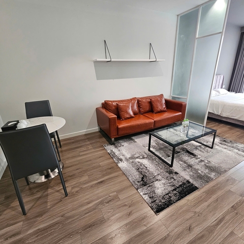 Lexington Westlake - Studio