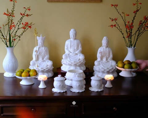 Ban thờ Ta Bà Tam Thánh sứ trắng