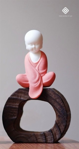 Chú tiểu y đỏ (không kèm đế)