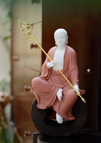 Tượng Địa Tạng Bồ tát gốm đỏ