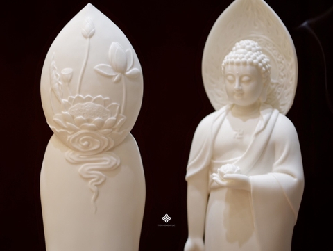 Tượng Đức Phật A Di Đà đứng sứ trắng