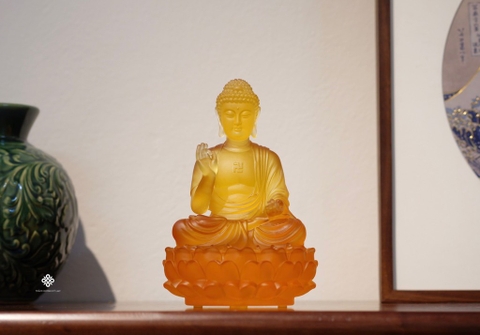 Tượng Đức Phật A Di Đà lưu ly hổ phách 20.5cm