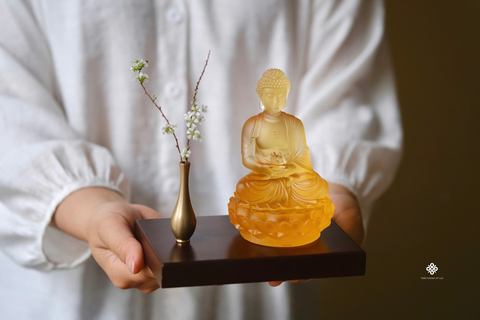 Góc an Đức Phật A Di Đà lưu ly vàng