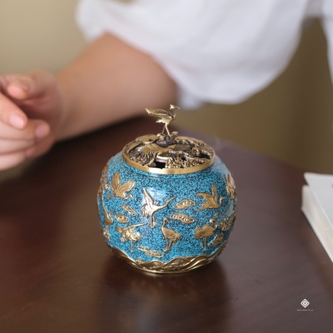 Lư đồng thiên điểu phi vân