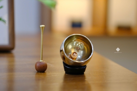 Chuông Asutororin Nhật Bản - đế đen