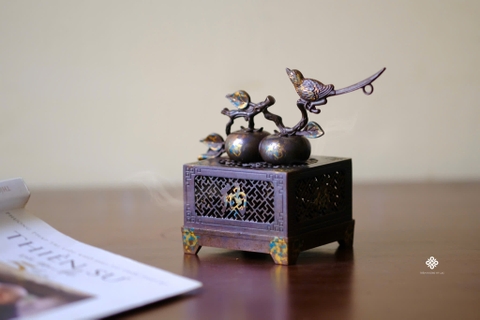 Lư hợp kim lạc hồng