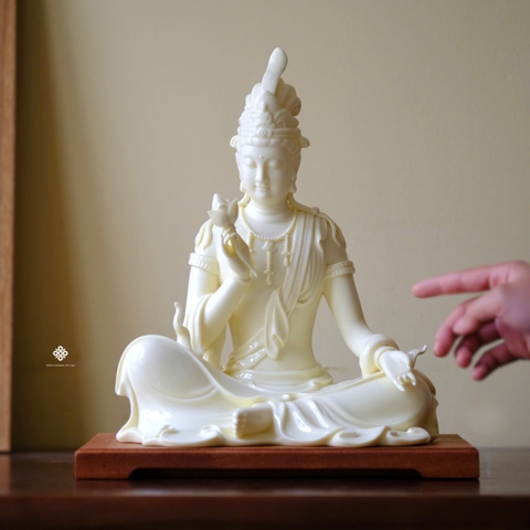 Tượng Quan Âm liên hoa sứ vàng
