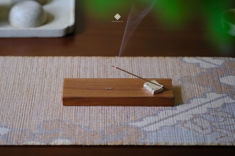 Khay gỗ xông trầm thư hương