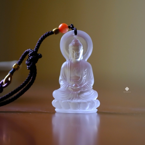 Mặt dây Đức Phật Thích Ca lưu ly trắng