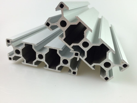 Nhôm định hình là gì? Những điều cần biết về gia công nhôm định hình