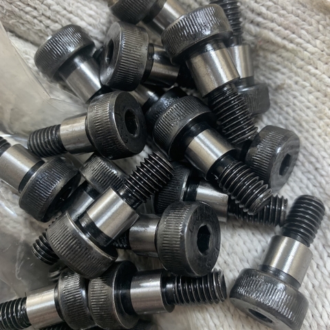 Bu lông treo D13 - M10 x p1.5