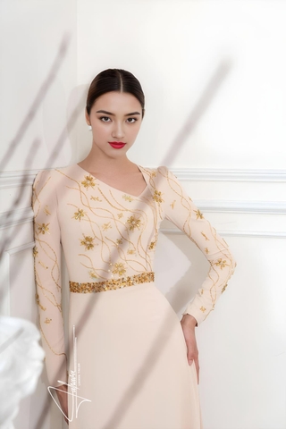 Mẫu đầm dạ hội cổ áo cách điệu