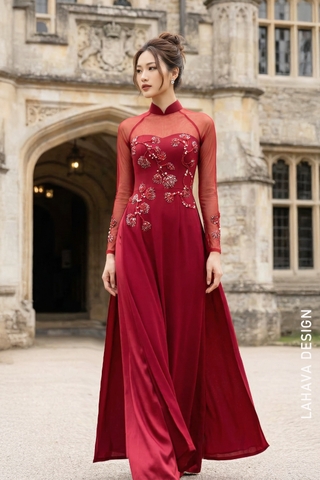 Áo Dài Đỏ Quyến Rũ Với Họa Tiết Kết Cườm Thủ Công