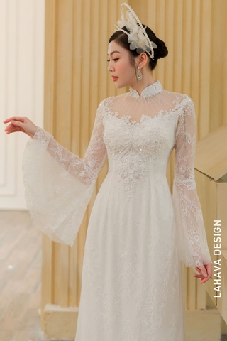 Áo Dài Cưới Ren Hoa Cổ Điển Với Thiết Kế Tay Loe Quý Phái