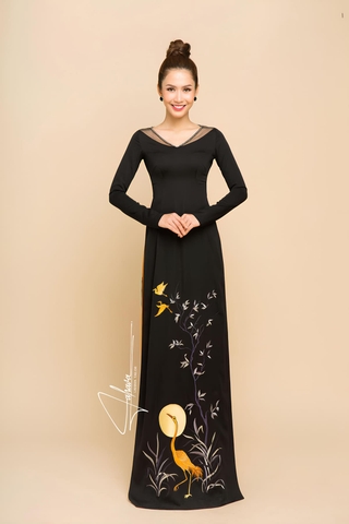 Áo dài cách tân thêu tay hiện đại