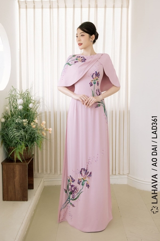 Áo dài dự tiệc đính kết hoạ tiết hoa Diên vĩ