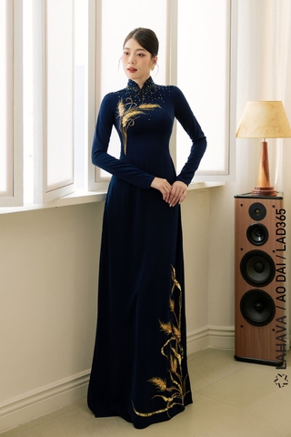 Áo dài hoạ tiết bông lúa sang trọng