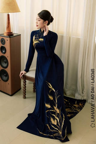 Áo dài hoạ tiết bông lúa sang trọng