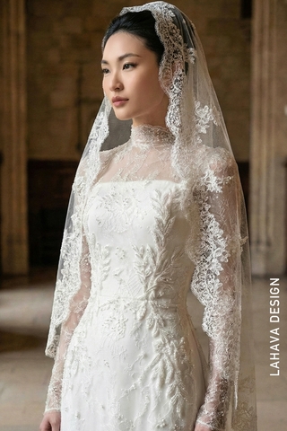 Áo dài cưới ren thêu trắng lãng mạn