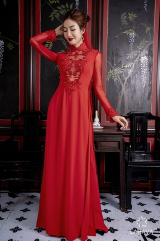 Áo dài cưới cắt khoét hiện đại