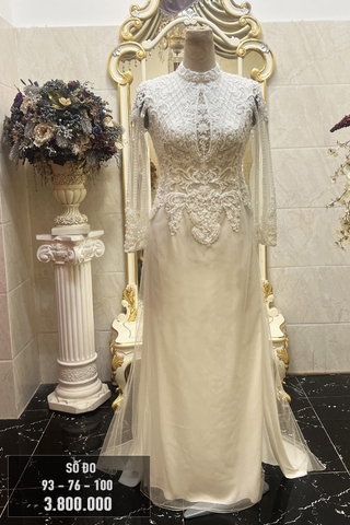 Áo dài kết ren nổi bật size L