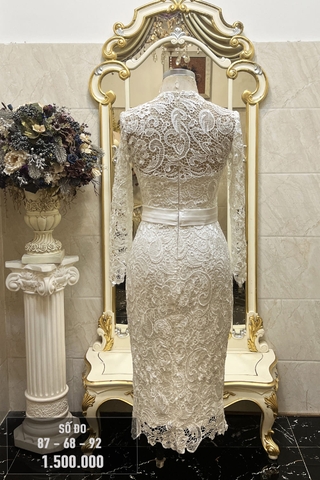 Đầm ren dự tiệc ôm