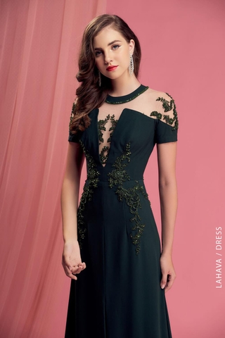 Váy dạ hội tay ngắn cách điệu nhẹ nhàng