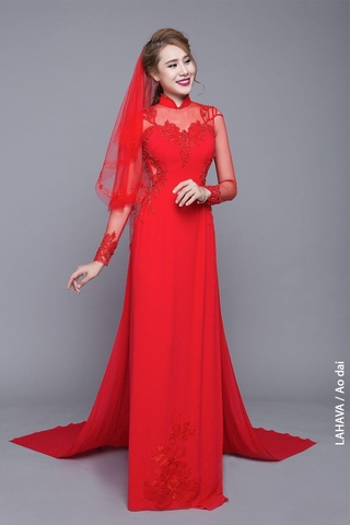 Áo dài cưới cắt khoét hiện đại