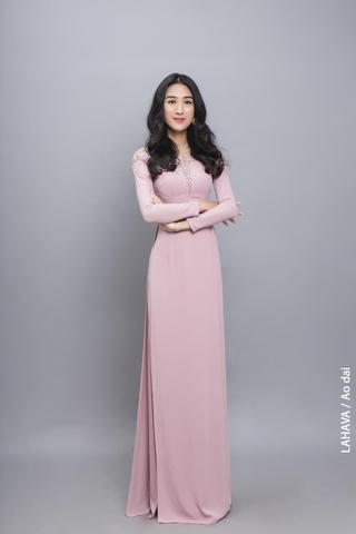 Áo dài dự tiệc nhẹ nhàng thanh lịch