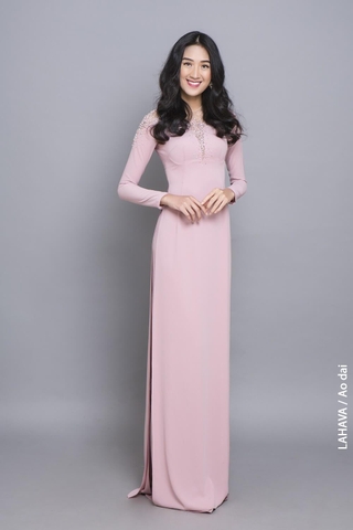 Áo dài dự tiệc nhẹ nhàng thanh lịch