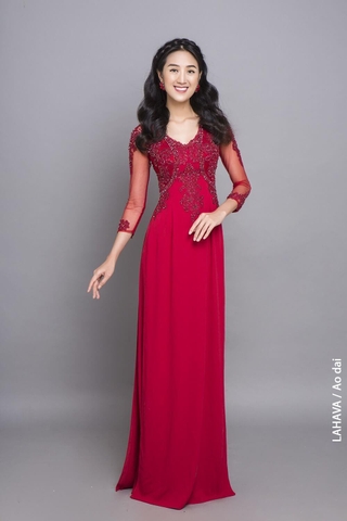 Áo dài trung niên đính kết sang trọng