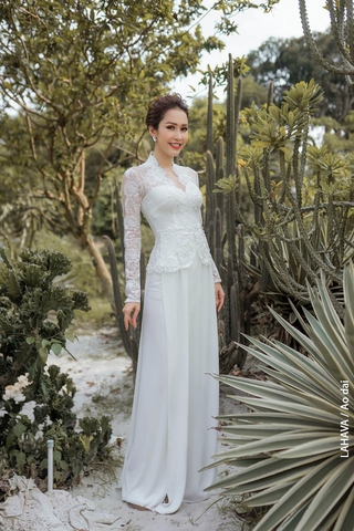 Áo dài thiết kế peplum sang trọng