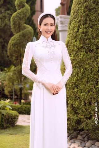 Áo dài cưới trắng phối ren tinh tế