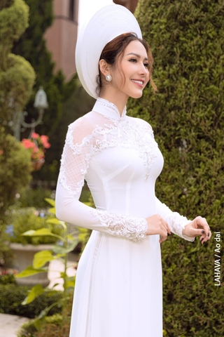 Áo dài cưới trắng phối ren sáng tạo