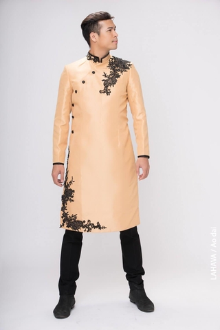 Áo dài nam vàng đồng kết ren cách điệu