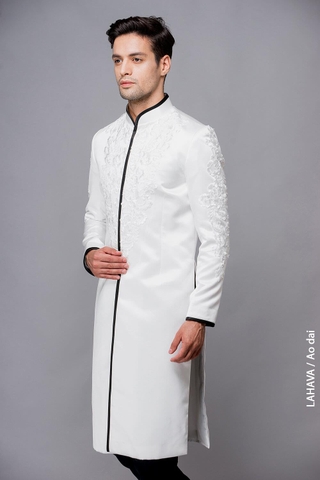 Áo dài trắng viền đen kết ren cá tính - sale