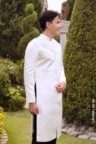 Áo dài nam phối ren chéo ấn tượng - sale