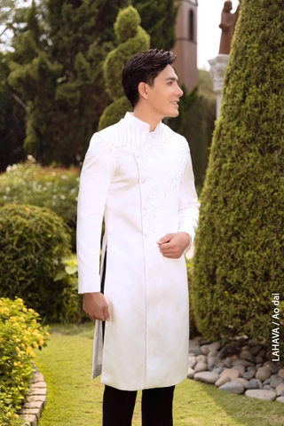 Áo dài nam kết ren tinh tế sang trọng
