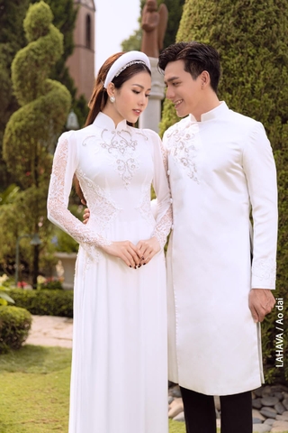 Áo dài cặp phối ren trẻ trung