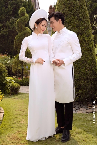 Áo dài cặp lãng mạn phối ren thêu