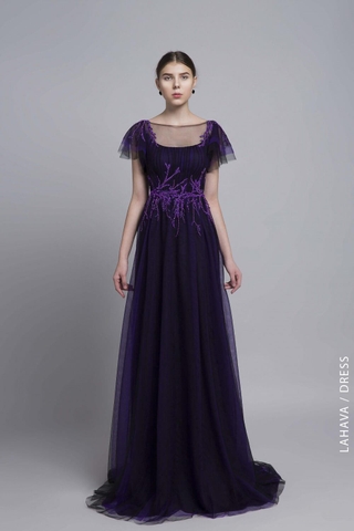 Đầm dạ hội cổ thuyền màu tím kết hạt