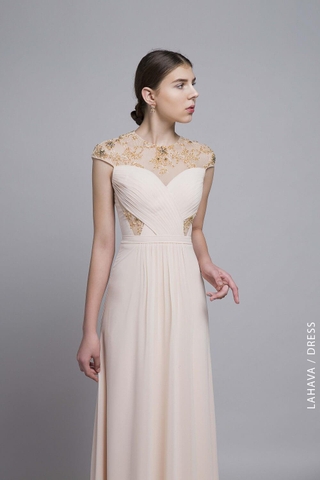 Váy dạ hội xếp ly phối ren ấn tượng