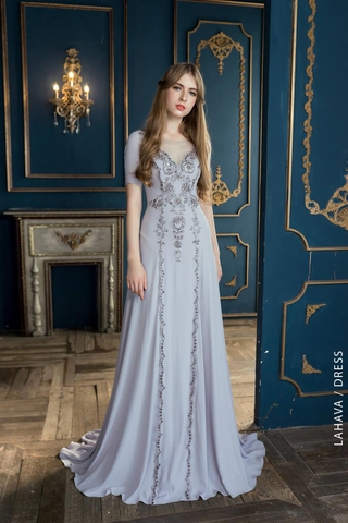 Váy dạ hội xám tay ngắn đính kết tinh tế