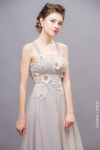 Váy dạ hội 2 dây kết hoa 3D trẻ trung